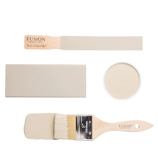 Fusion Mineral Paint - Bedford - The 3 Painted Pugs