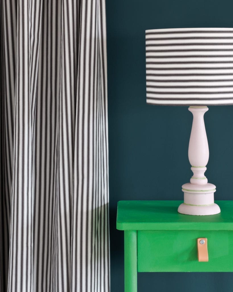 Annie Sloan Chalk Paint® - Antibes Green - The 3 Painted Pugs