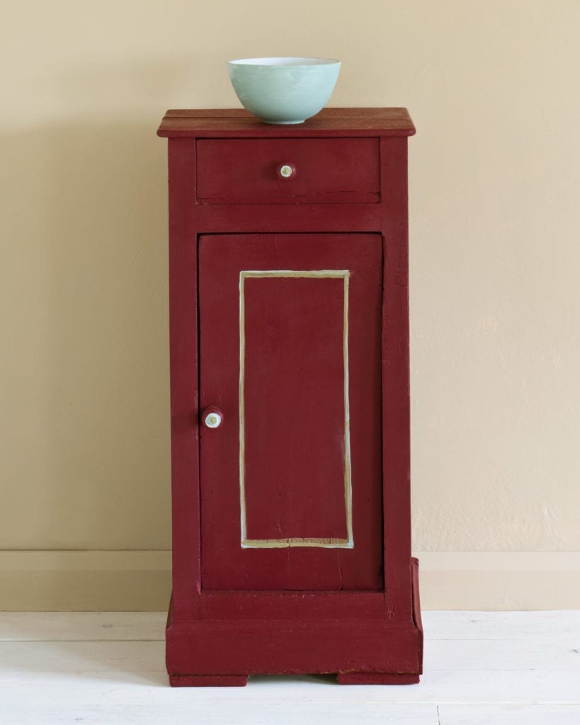 Annie Sloan Chalk Paint® - Burgundy - The 3 Painted Pugs