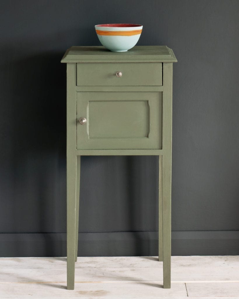 Annie Sloan Chalk Paint® - Chateau Grey - The 3 Painted Pugs