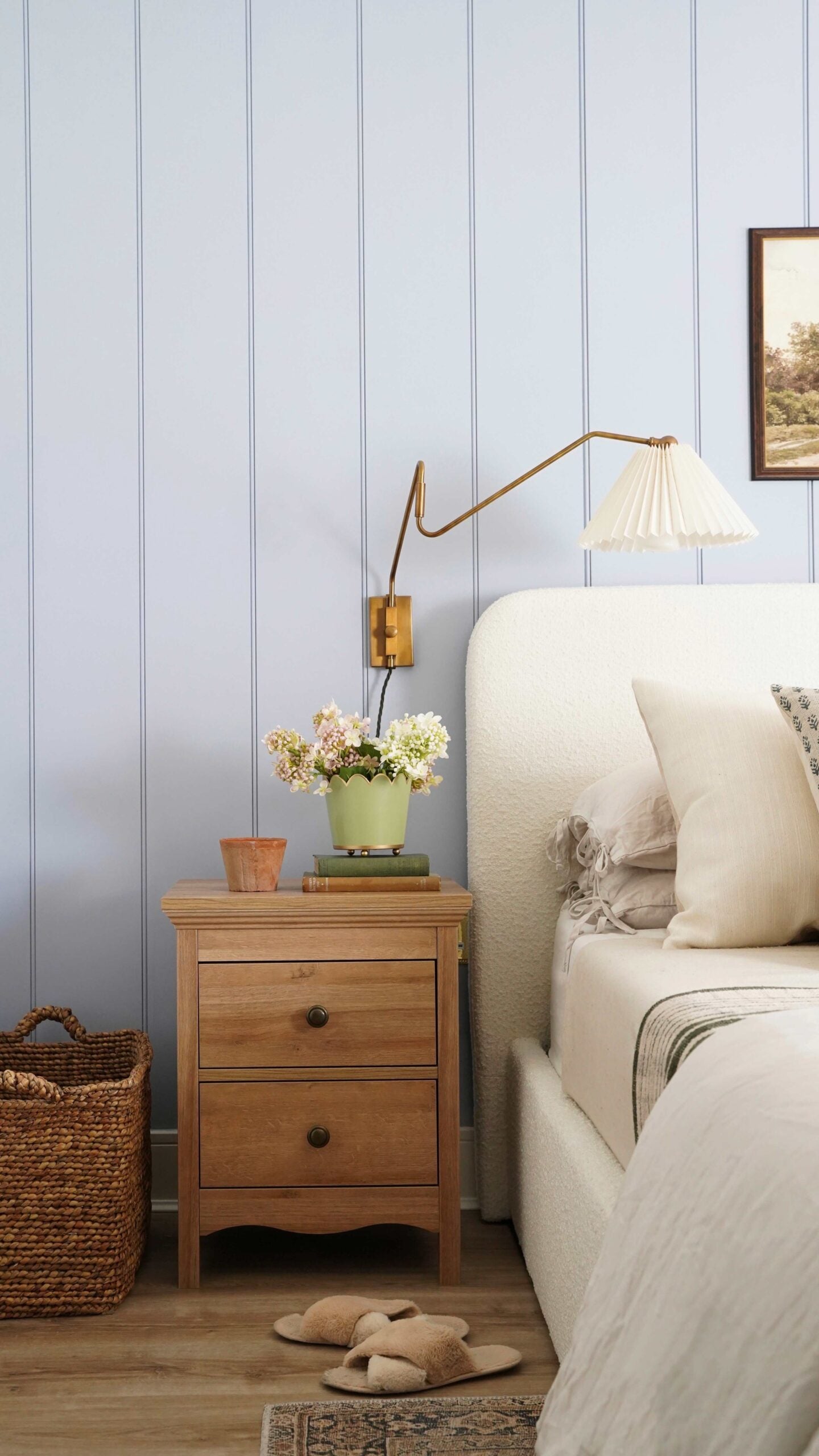 Annie Sloan Chalk Paint® - Louis Blue - The 3 Painted Pugs