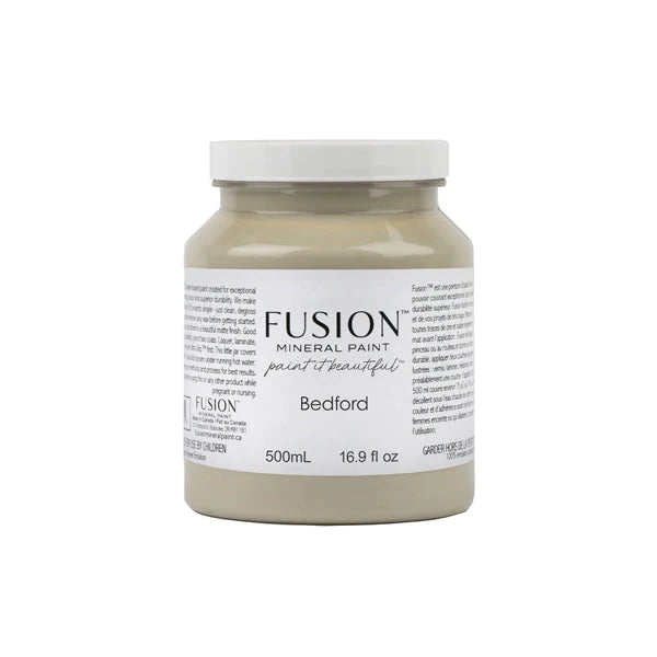 Fusion Mineral Paint - Bedford - The 3 Painted Pugs