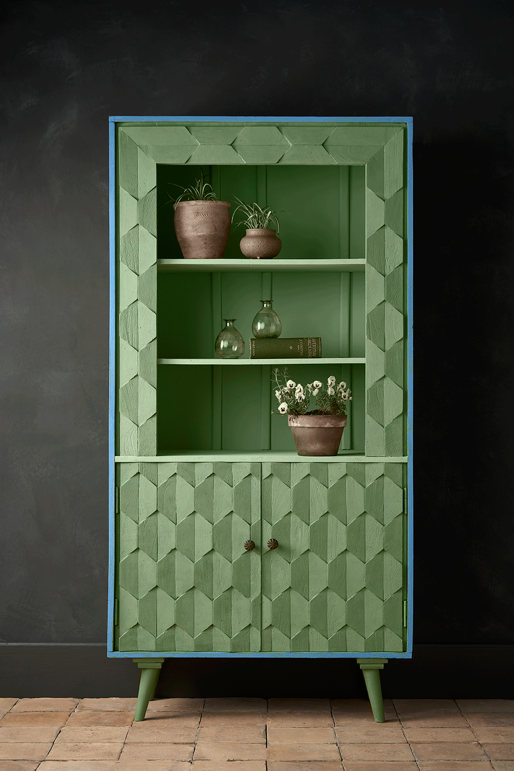 Annie Sloan Chalk Paint® - Capability Green - The 3 Painted Pugs